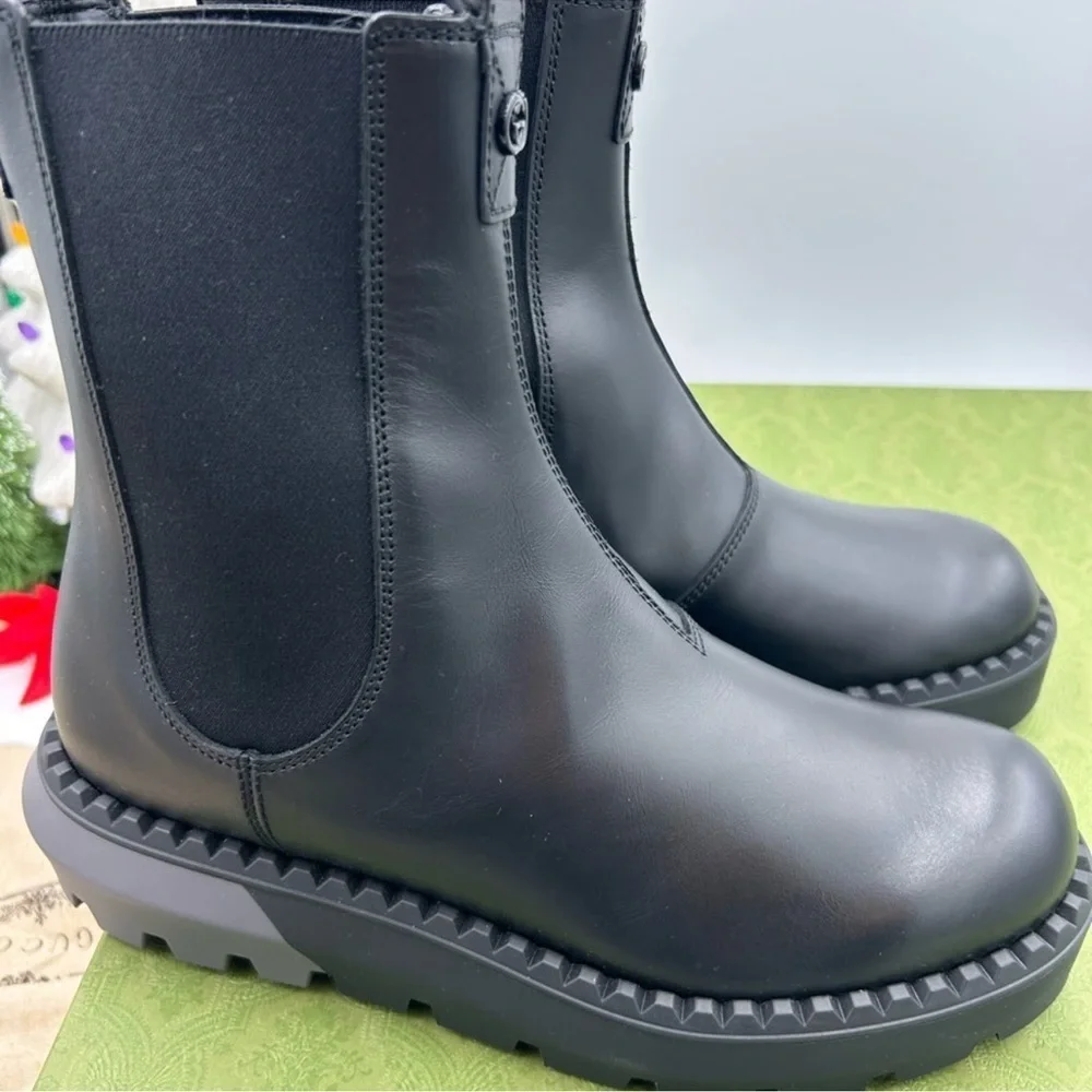 Gucci black leather